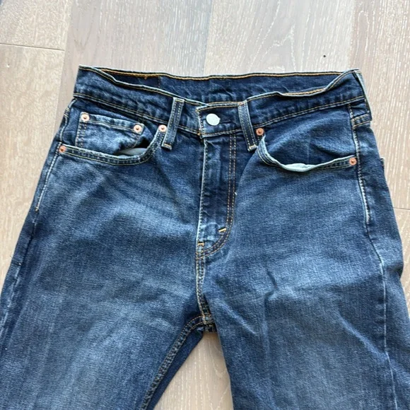 Lévis 527 blue jeans size 31/30. Gently used. Good condition. - Picture 2 of 5